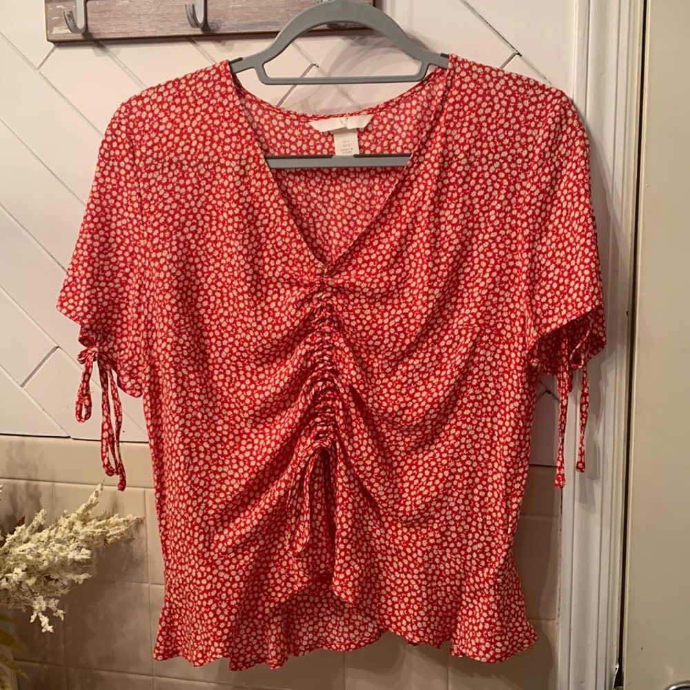 H&M - Red floral clinched blouse, size 6